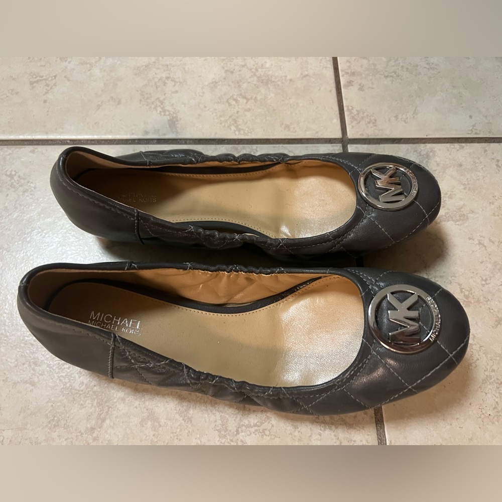 Gray Michael Kors ballet flats 9.5